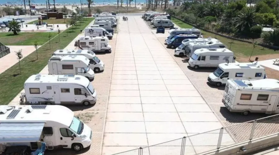 Castellón se suma a la moda de las autocaravanas y campers.